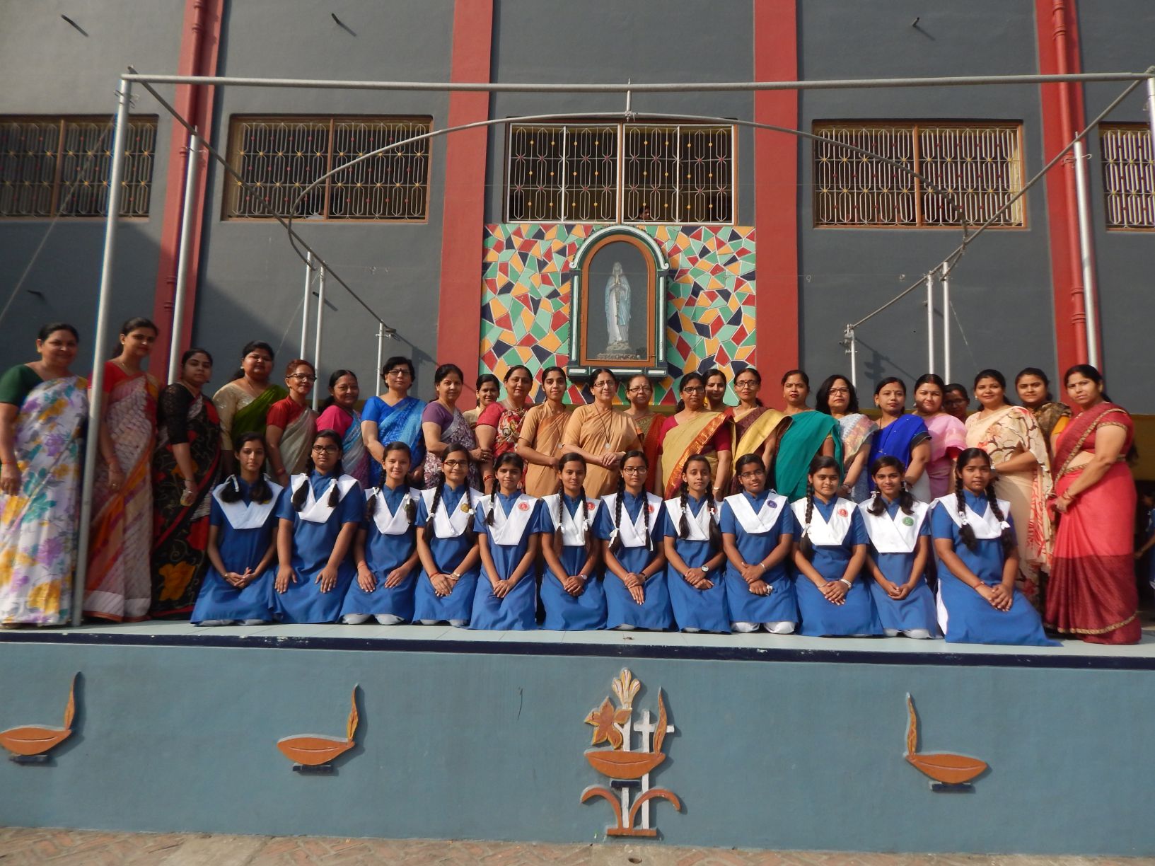 Toppers of the Canossa College Ayodhya